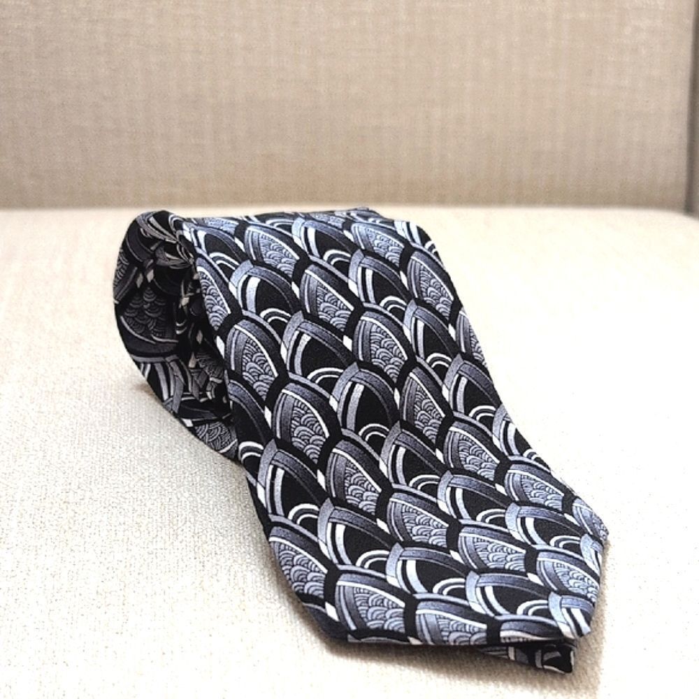 J. Garcia 100% Silk Black and Gray Abstract Print Men's Neck Tie Vintage